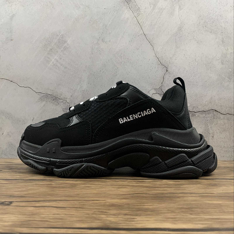 Balenciaga Triple S Black