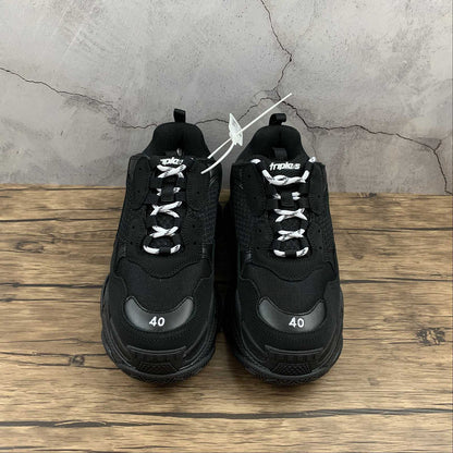 Balenciaga Triple S Black