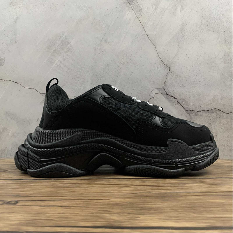 Balenciaga Triple S Black