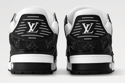 LV Louis Vuitton Trainer Black & White