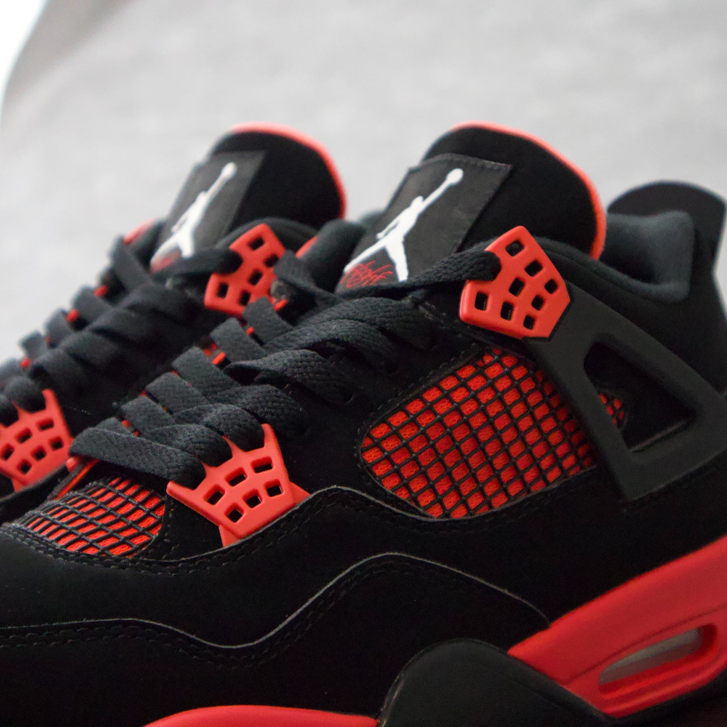 Jordan 4 Red Thunder