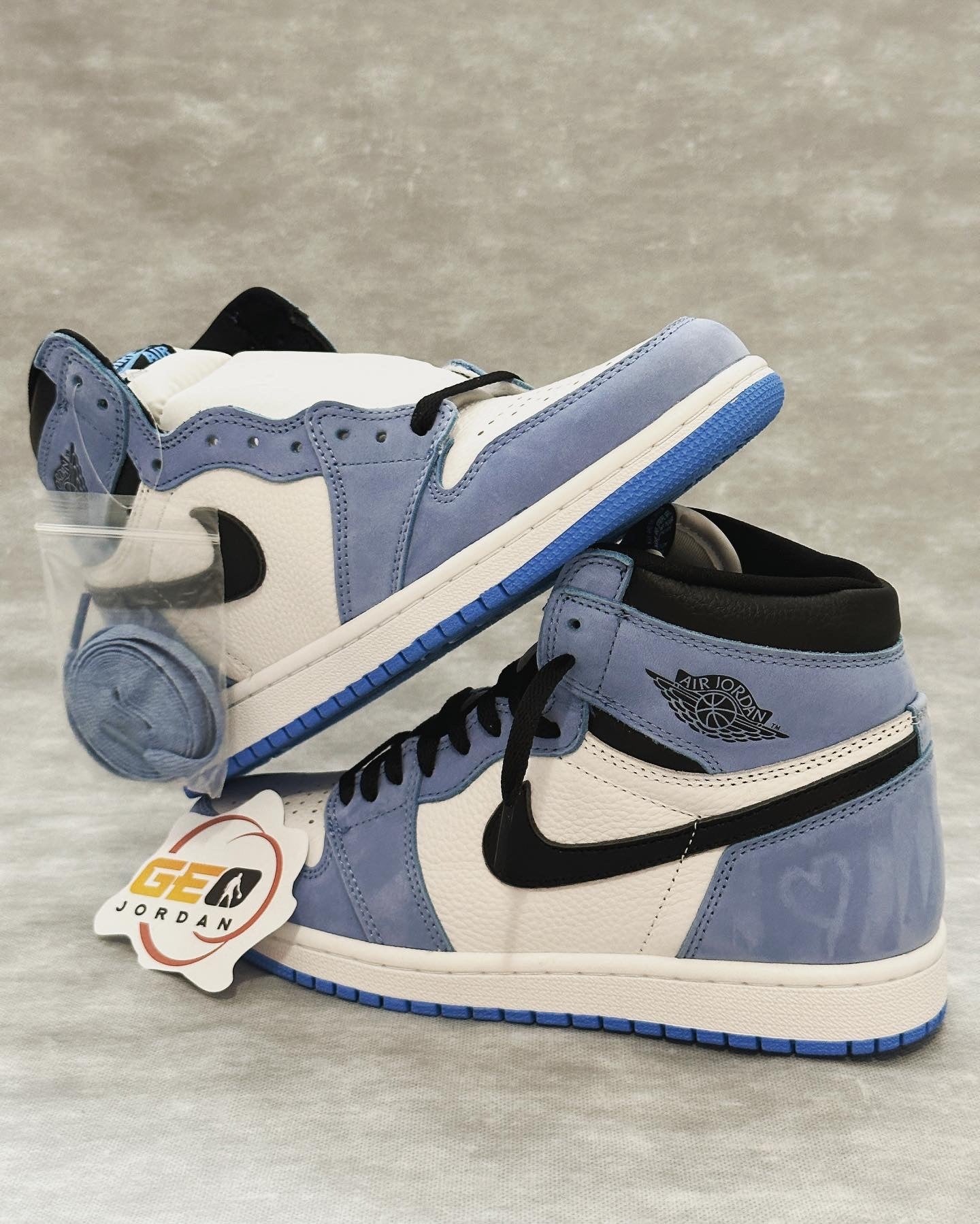 Jordan 1 High University Blue